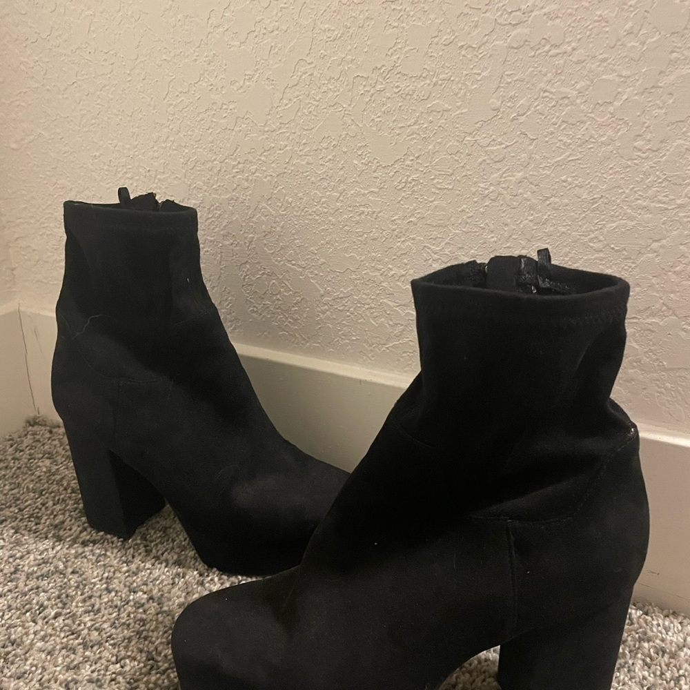 Elegant Black Women's Ankle Boots
